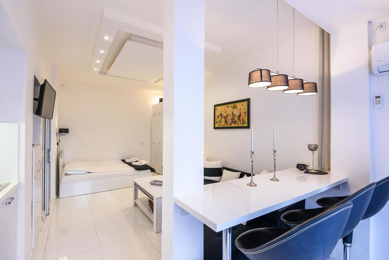 Zero-Waste Studio Apartment In Central София Экстерьер фото